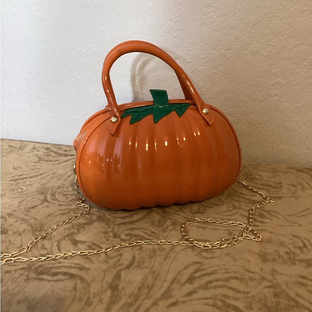 Orange Pumpkin-Shaped Handbag